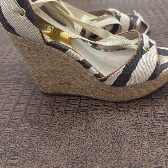 MICHAEL michael kors canvas zebra print  wedge sandals size 8.5 - Picture 8 of 12